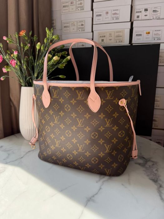Torebka Louis Vuitton Neverfull MM Out
