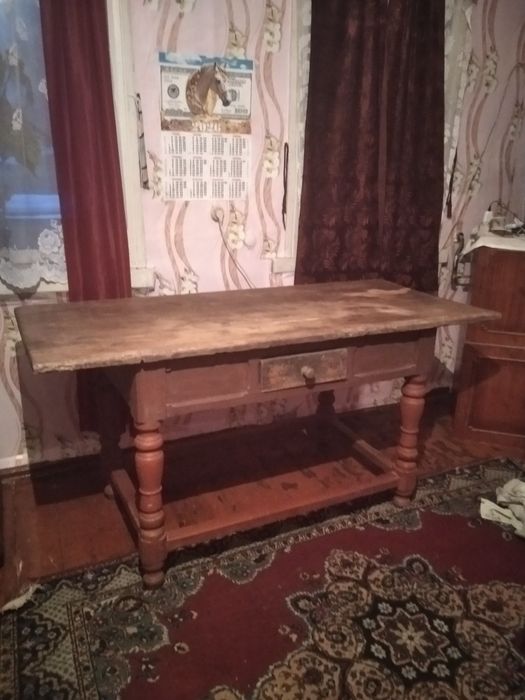 Продам дубовий стіл