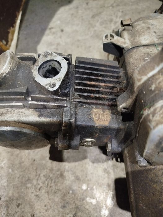 Запчастини до мото