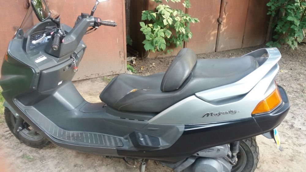 Продам максі скутер Ямаха Маджести 250.