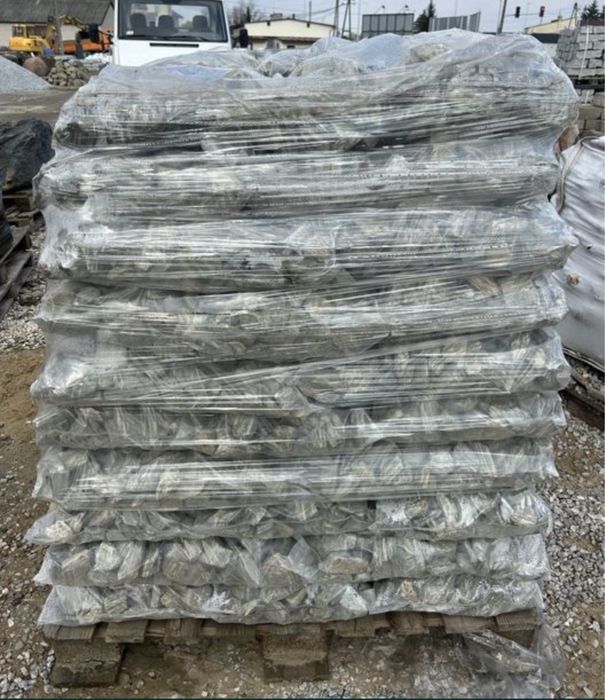 KORA KAMIENNA PŁUKANA Grys Gnejsowa Drzewna Kamień w Workach 11, 32