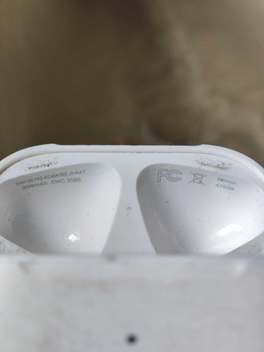 Оригинальные Apple AirPods 2 ( A1938)