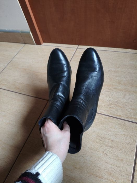 Sztyblety czarne botki za kostkę z gumką kowbojki 37 Ryłko  skórzane