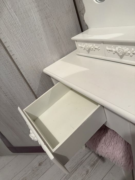 Toaletka biala 50 x 59 x 136 cm