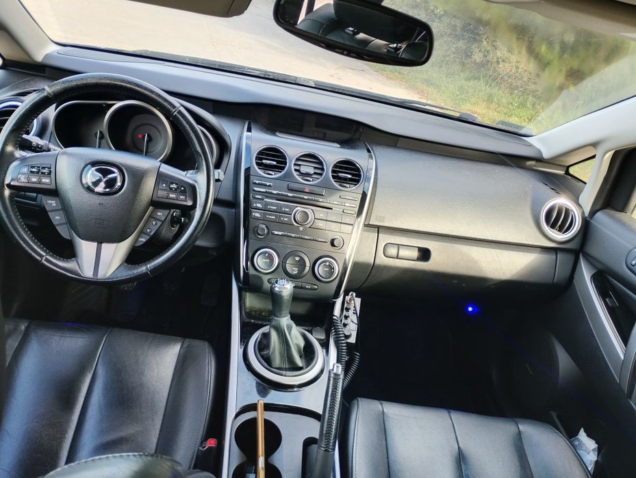 Mazda CX7 4x4 Xenon kamera DVD Rezerwacja