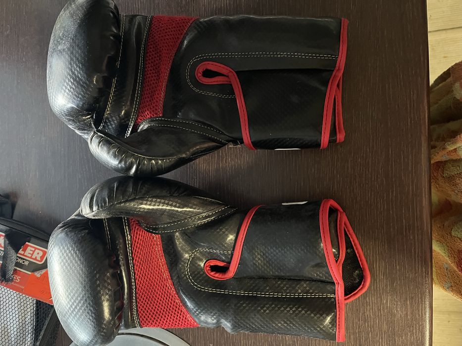 Luvas de boxe - praticamente novas
