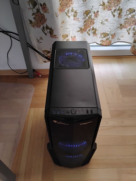 Sprzedam komputer 1050ti.
