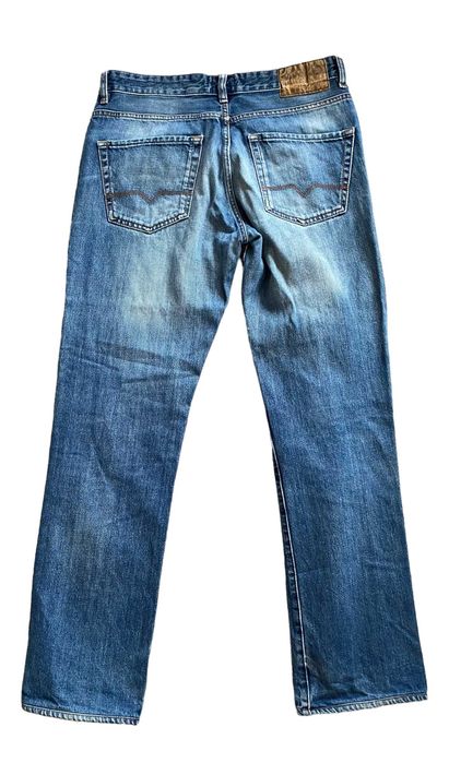 Hugo Boss Regular fit z przetarciami, W33/L34, stan bardzo dobry