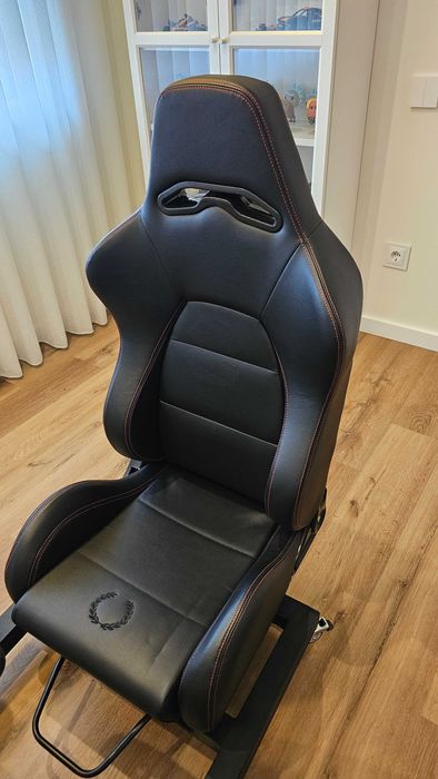 Cockpit Sim Racing Completo – Logitech G27 + Estrutura