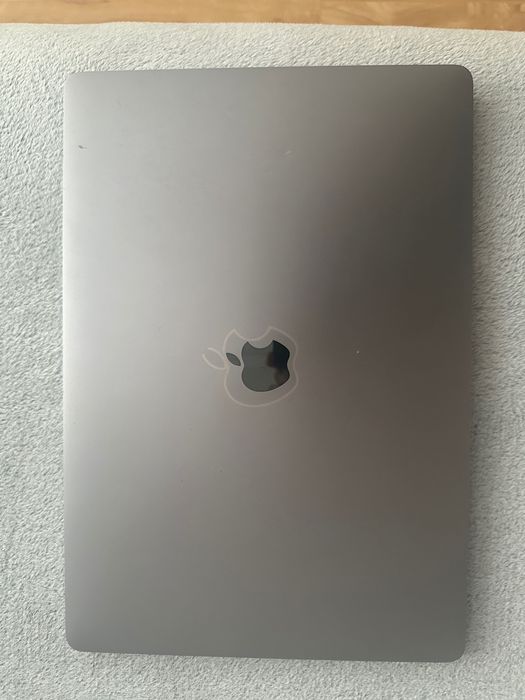 MacBook Pro 16” | i7 6-Core | 32GB RAM | SSD 512GB | Retina | PRO