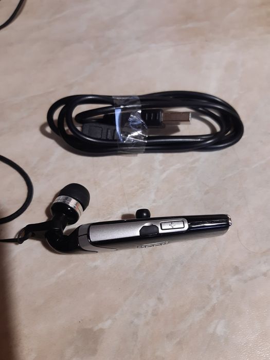 Bluetooth- гарнітура  Sennheiser FLX 70 , Jabra Talk