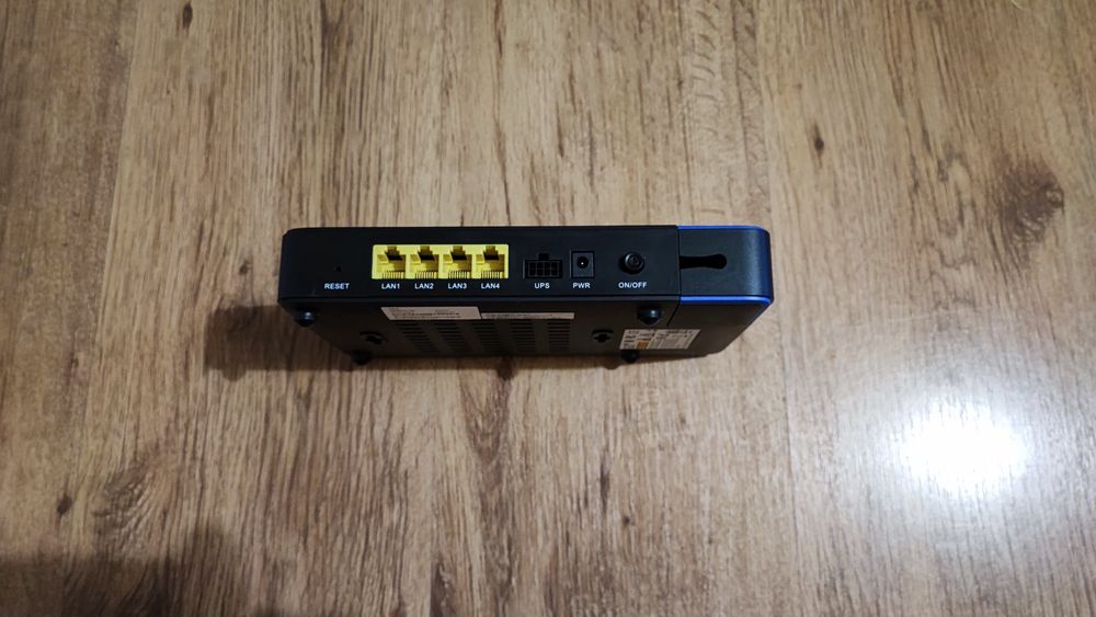 Modem switch sieciowy " Nokia " ISAM ONT G-040P-Q