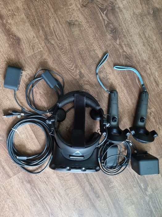 Окуляри віртуальної реальності HTC Vive Cosmos Elite Headset