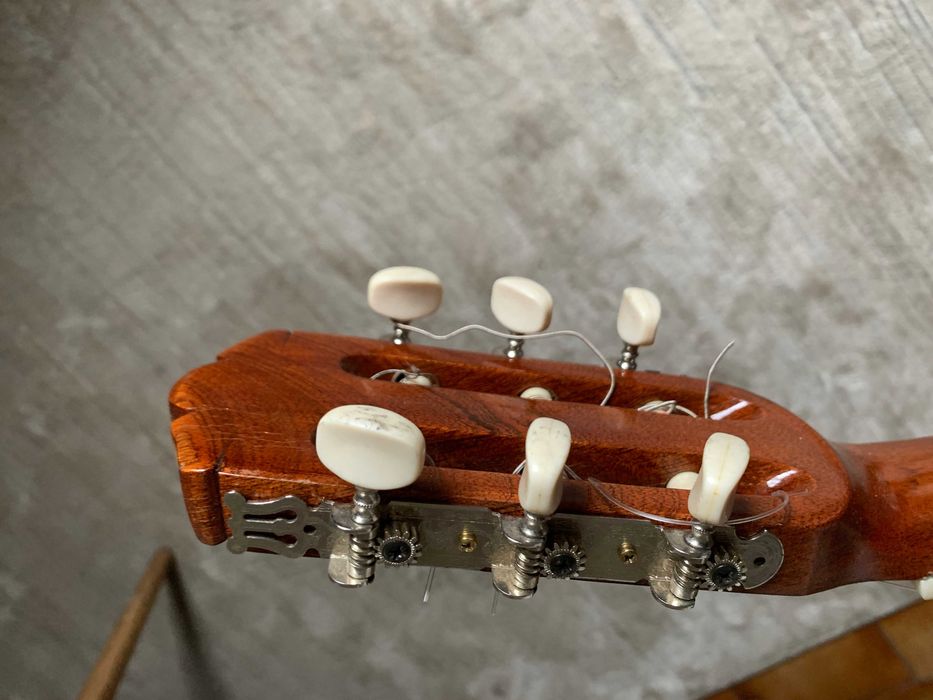 Guitarra clássica Jacques Castelluccia ano 60