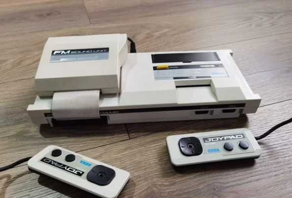 Sega Mark III konsola