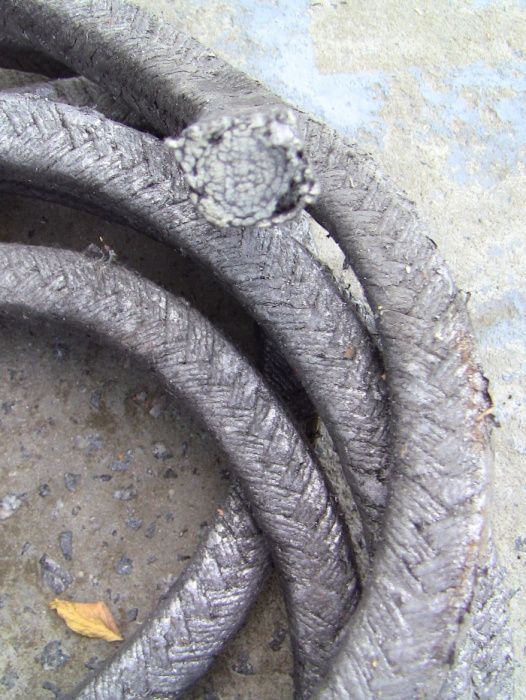 Сальниковая набивка  графитовая 22*22 жировая 16*16