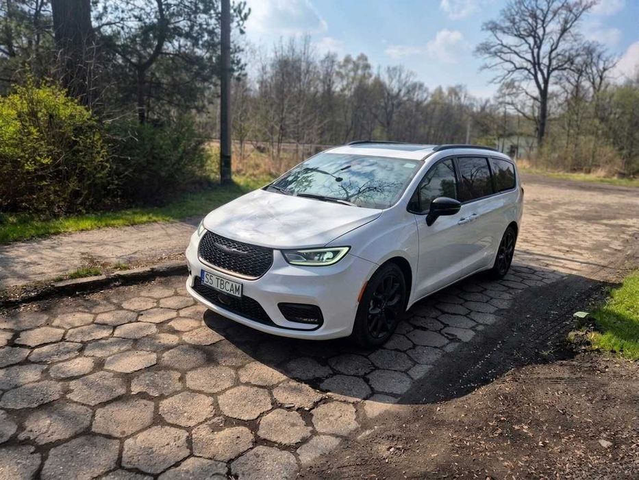 Mini Van Chrysler Pacifica 7-osobowy benzyna/gaz wynajem Śląsk