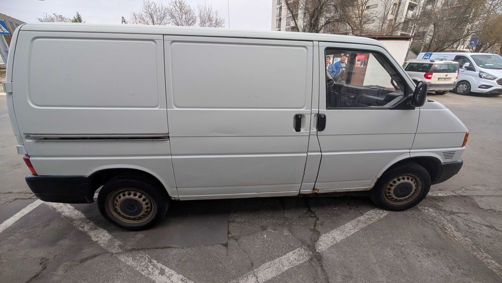 VW T4 bezwypadkowy lakier oryginał