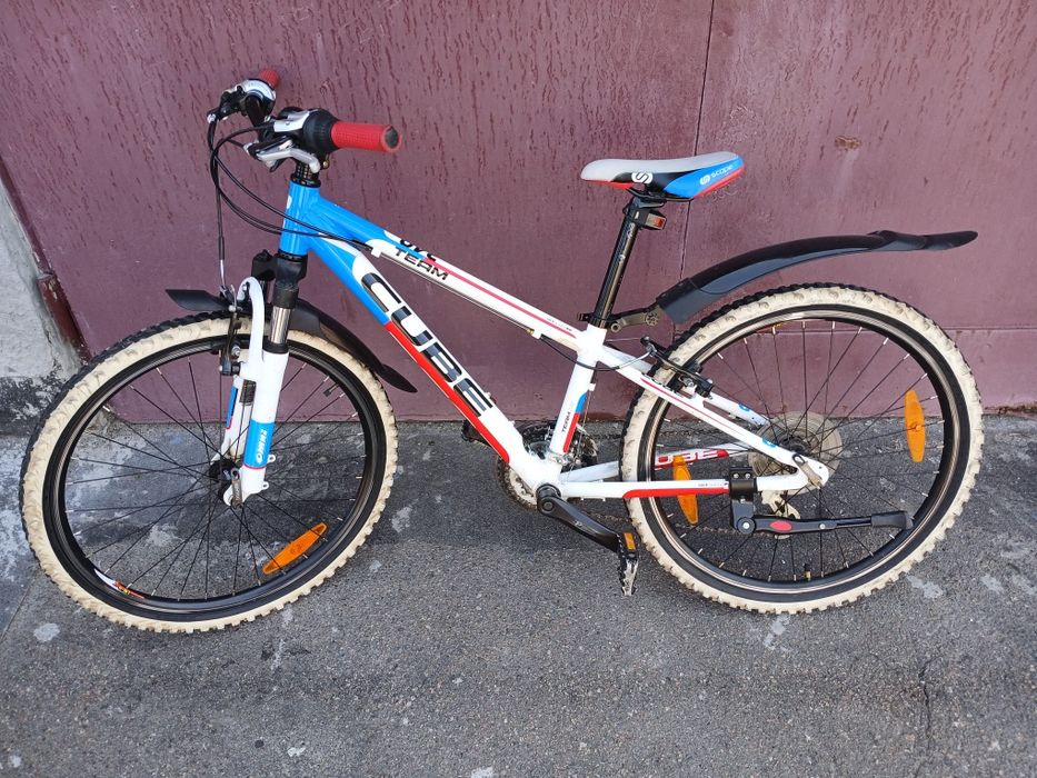 Продам велосипед Cube