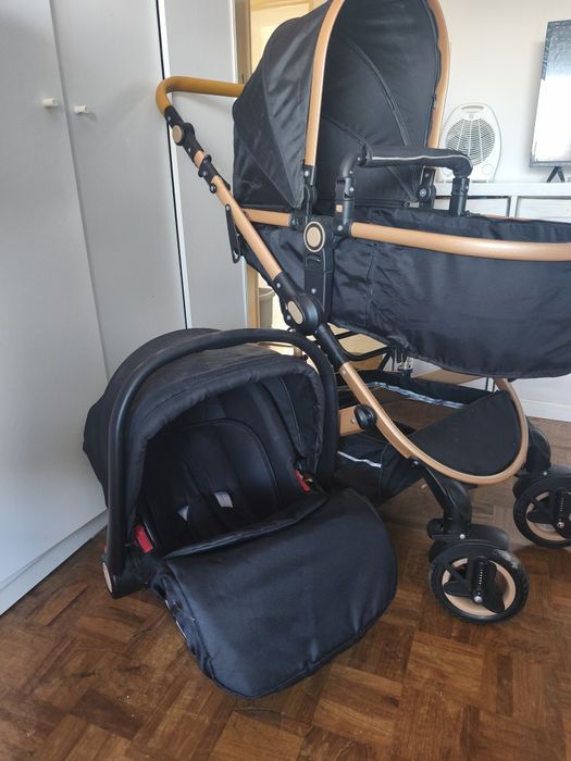 Carrinho de bebe 3 em 1  e ovo