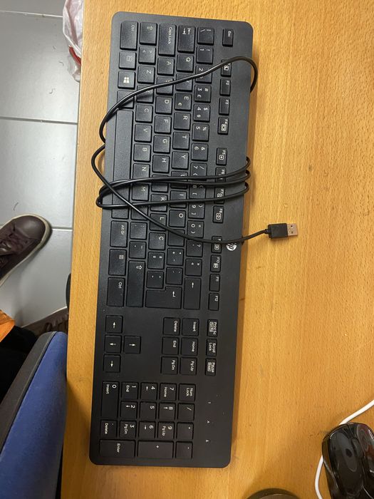 HP Keyboard and Mouse – Like New64283906157058122