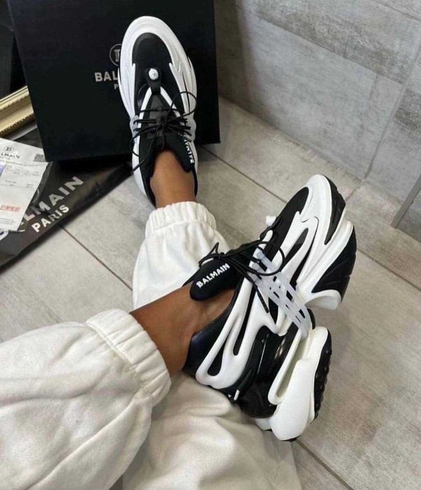 Кросівки   Balmain