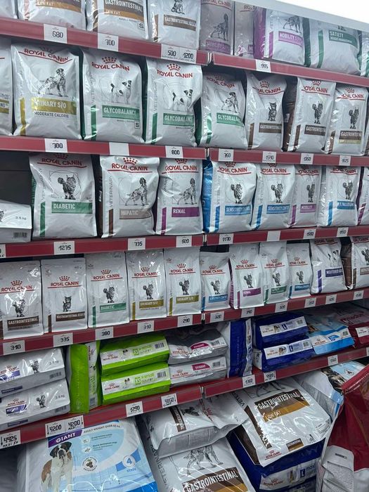 Royal Canin корм для котів та собак уцінка