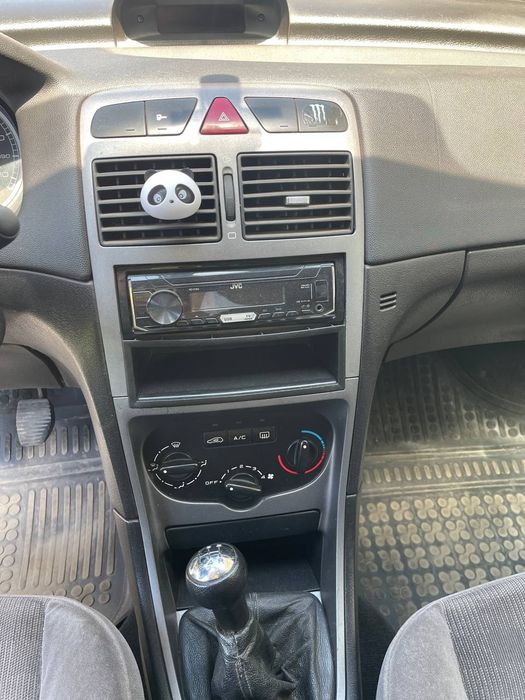 Продам Пежо 307 2.0HDI
