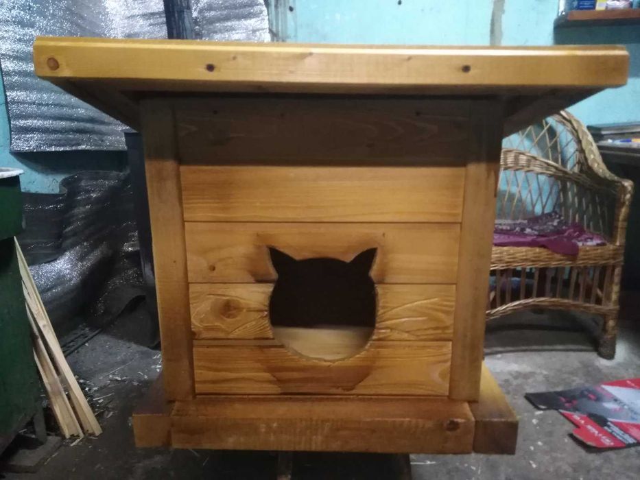 Собача будка  дерев'яна