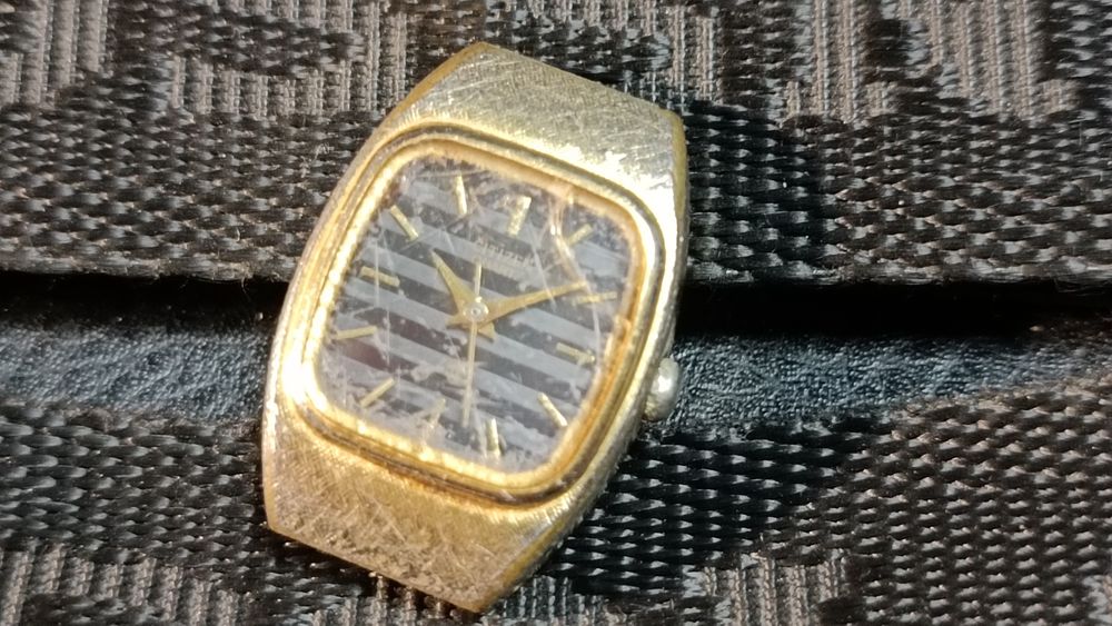 Годинник часы Citizen quartz Japan