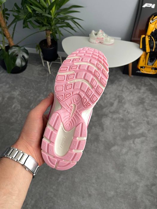 Кросівки Жіночі Nike V5 RNR Beige Pink 36-41 Топ якість зручні