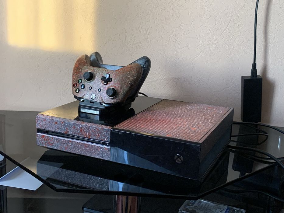 Xbox one 512 гб.