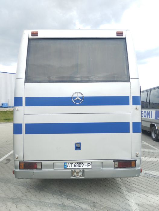 Автобус mercedes benz 1117L пасажир