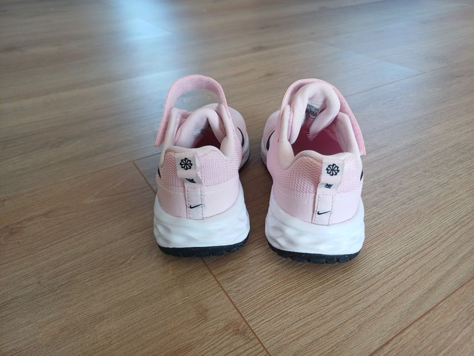 Adidasy buty dziecięce Nike Revolution 6 NN (PSV) Roz. 29,5