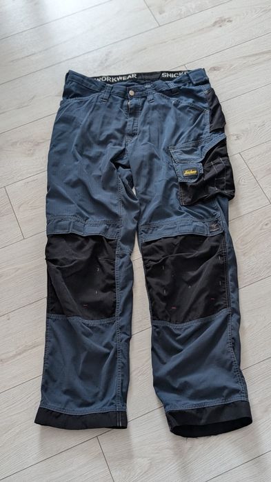 Робочі штани від шведського бренду Snickers Workwear.