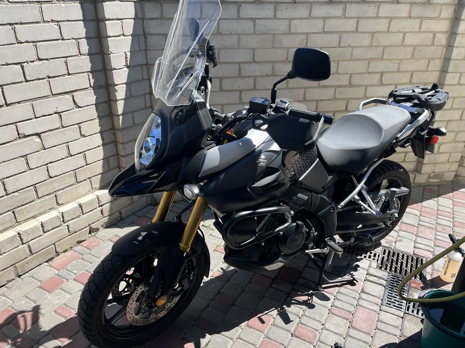 Продам мотоцикл DL1000