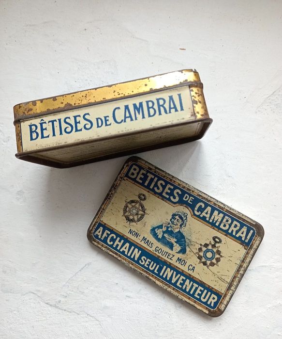 Latas antigas colecionáveis ano 1920 e 1930