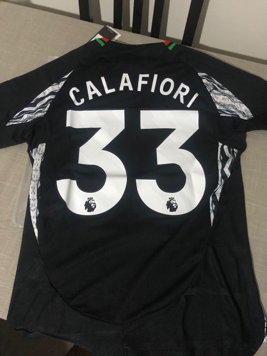 3 T-shirts oficiais Arsenal, Getafe e Fiorentina