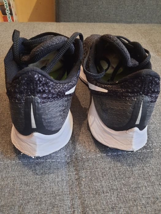 Кросівки Nike zoom pegasus, 39 р.