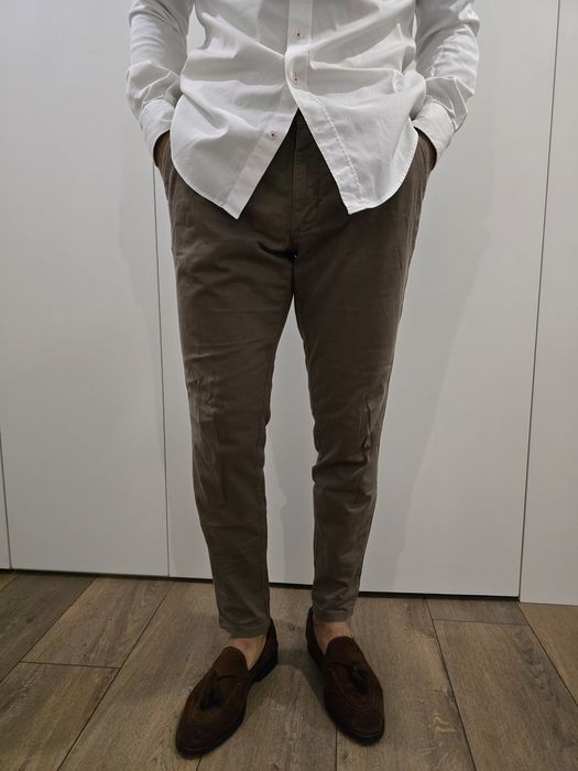 Varios pares de calcas slim fit homem tamanhos  42 e 44