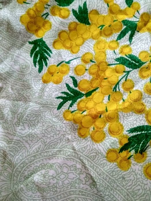 Шовкові італійські косинки, хусточки в мімозах.