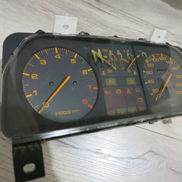 Панель приладів Мазда 626 GC: 500 грн. - Панели приборов