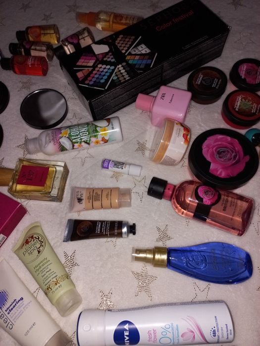 Vários produtos de cosmética novos!