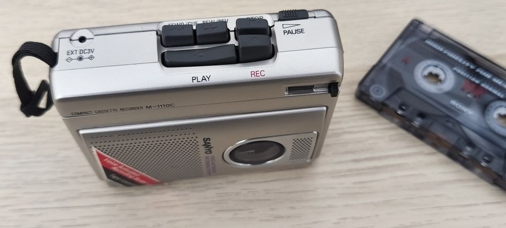 Sanyo Cassete Recorder M-1110C