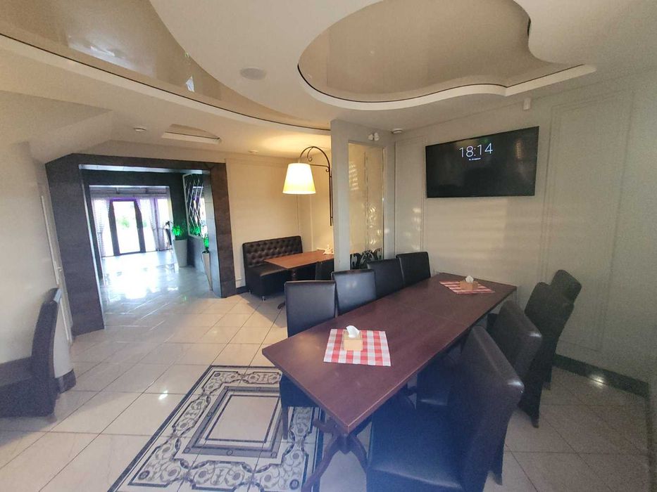 Приміщення діючого ресторану, м. Радехів