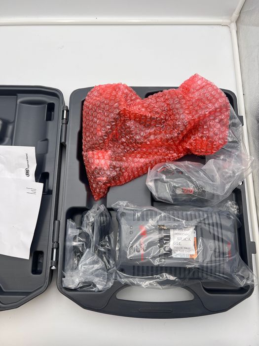 Zestaw Ingersoll-Rand W5153-K22B Klucz udarowy 500 Nm 2x akumulator 5A