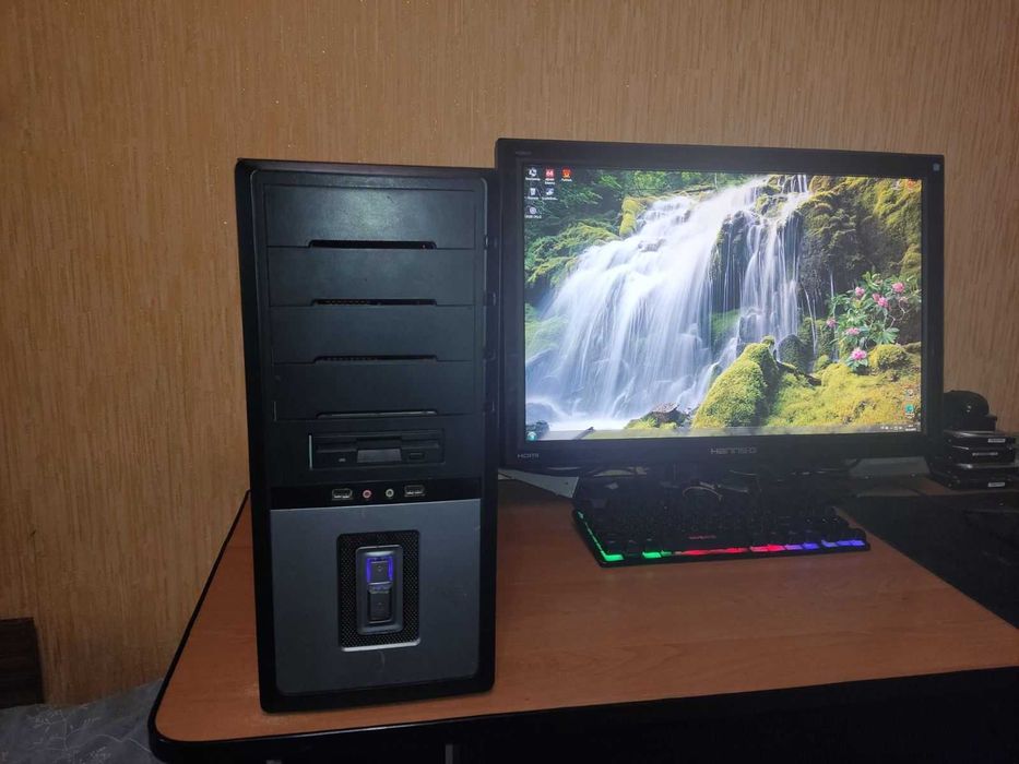 Компьютер Core 2 Duo  E7300(2x2,66) ,ОЗУ 4 Gb,GeForce 8400 GS, HDD 250