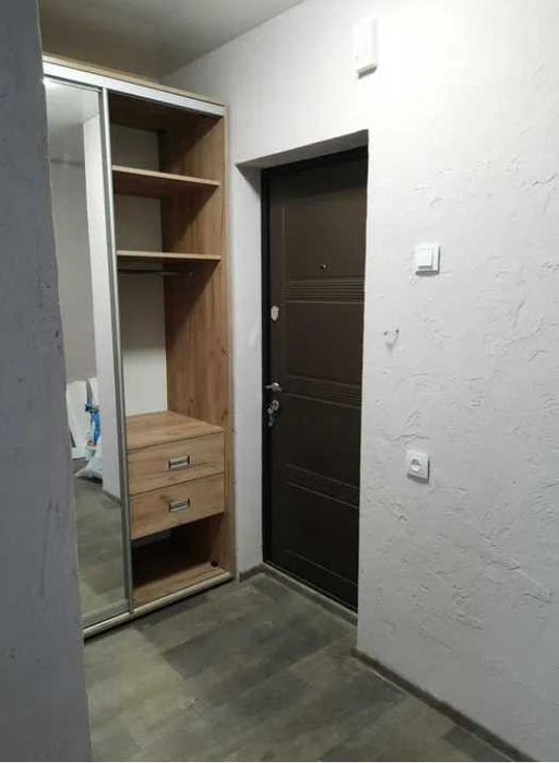 Продам 1 комн кв 40м2 Кап Ремонт Мебель Техника 4 эт Индустриальна OA