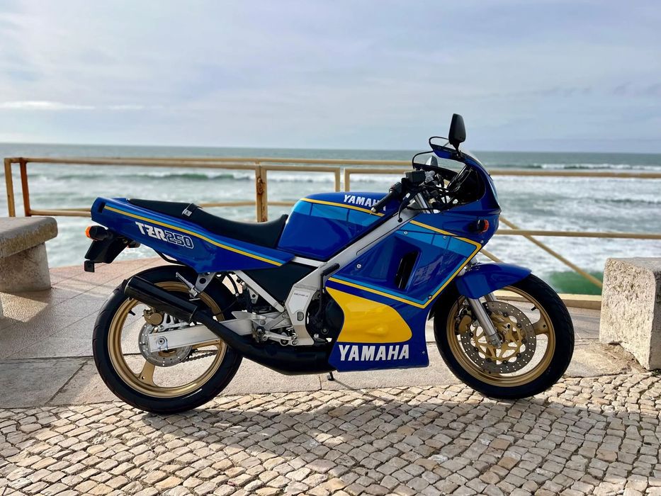 Yamaha TZR  250 2MA