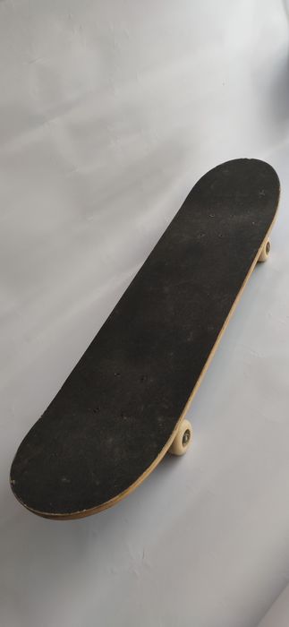 Skate pequeno desenho graffiti